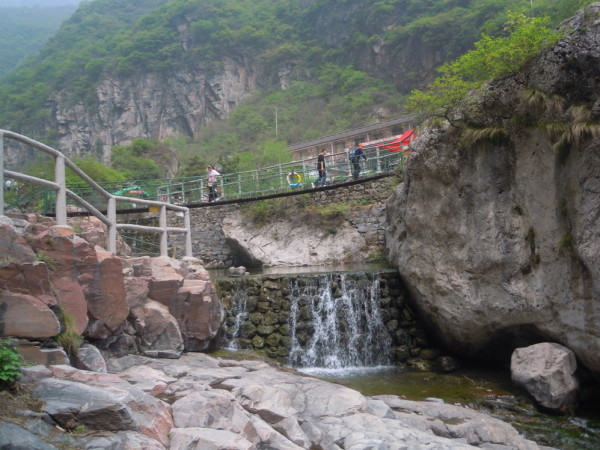 关山最新招，邂逅自然美景，寻求内心平和与宁静之旅